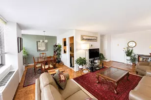 4390 Lorcom Ln, Arlington, VA 22207 - Photo 5