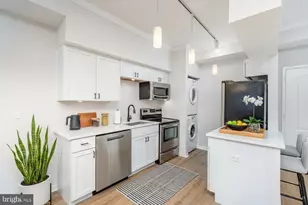 1211 S Eads St, Arlington, VA 22202 - Photo 5