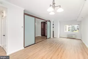 1211 S Eads St, Arlington, VA 22202 - Photo 3