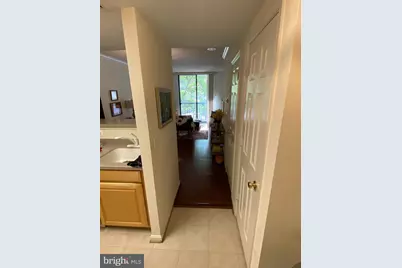 3830 9th Street N #208W, Arlington, VA 22203 - Photo 5