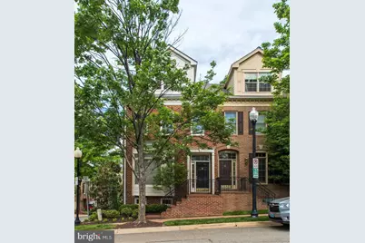 2175 N Pierce Street, Arlington, VA 22209 - Photo 1