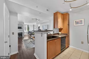 851 N Glebe Rd, Arlington, VA 22203 - Photo 5