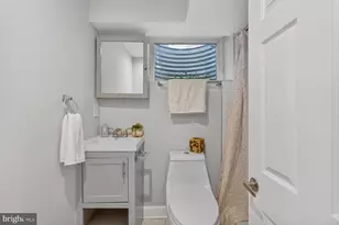 2128 S Oxford St, Arlington, VA 22204 - Photo 15