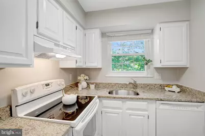 2107 N Scott Street #70, Arlington, VA 22209 - Photo 23