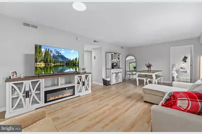 1300 Army Navy Drive #320, Arlington, VA 22202 - Photo 5