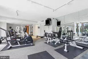 1101 S Arlington Ridge Rd, Arlington, VA 22202 - Photo 37