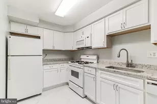 750 Dickerson St, Arlington, VA 22204 - Photo 17