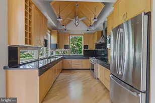 3190 N Woodrow St, Arlington, VA 22207 - Photo 11
