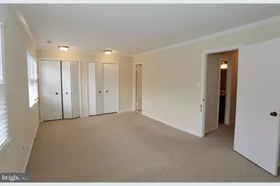 2215 N Somerset Street, Arlington, VA 22205 - Photo 13