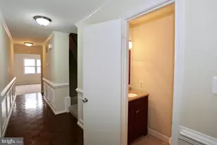 2215 N Somerset St, Arlington, VA 22205 - Photo 3