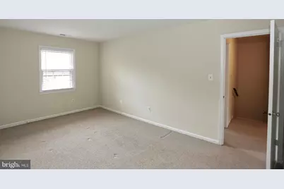 2215 N Somerset Street, Arlington, VA 22205 - Photo 19