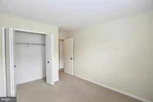 2215 N Somerset St, Arlington, VA 22205 - Photo 17
