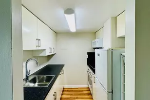 1300 Army Navy Dr, Arlington, VA 22202 - Photo 7