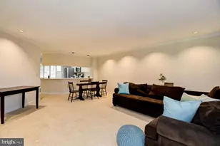 6924 Fairfax Dr, Arlington, VA 22213 - Photo 9
