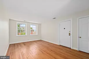 2880 S Abingdon St, Arlington, VA 22206 - Photo 3
