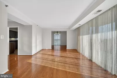 1016 S Wayne Street #910, Arlington, VA 22204 - Photo 5