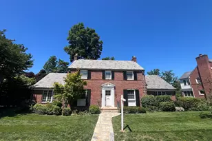2328 S Nash St, Arlington, VA 22202 - Photo 1