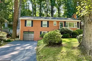 2305 Vermont Street N, Arlington, VA 22207 - Photo 1
