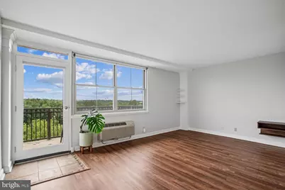 2030 N Adams Street #1405, Arlington, VA 22201 - Photo 5