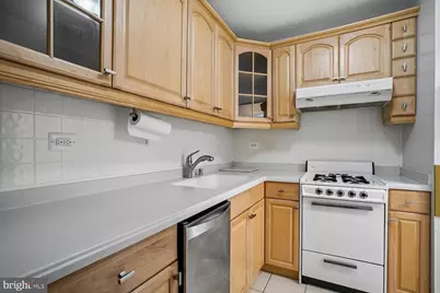 2030 N Adams Street #1405, Arlington, VA 22201 - Photo 17