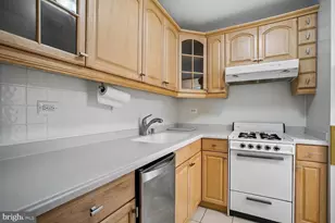 2030 N Adams St, Arlington, VA 22201 - Photo 17