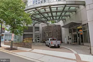 1111 19th St N, Arlington, VA 22209 - Photo 41