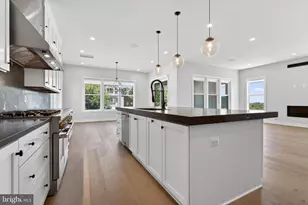 881 N Manchester St, Arlington, VA 22205 - Photo 13