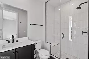 881 N Manchester St, Arlington, VA 22205 - Photo 47