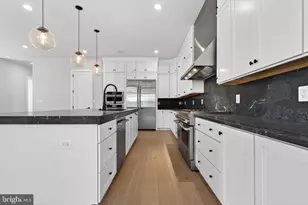 881 N Manchester St, Arlington, VA 22205 - Photo 17