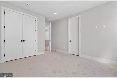 881 N Manchester Street, Arlington, VA 22205 - Photo 43