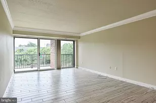 1300 Army Navy Dr, Arlington, VA 22202 - Photo 13
