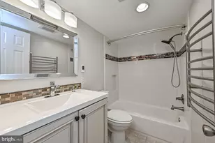 1300 Army Navy Dr, Arlington, VA 22202 - Photo 25