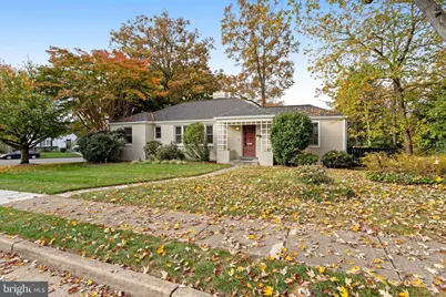 2700 N Dinwiddie Street N, Arlington, VA 22207 - Photo 3
