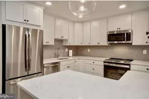 2510 Fairfax Dr, Arlington, VA 22201 - Photo 9