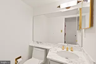 1101 S Arlington Ridge Rd, Arlington, VA 22202 - Photo 25