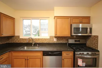 1901 N Quebec Street N #UPPER UNIT, Arlington, VA 22207 - Photo 13