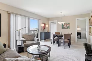 1300 Army Navy Dr, Arlington, VA 22202 - Photo 7