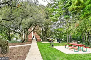 1300 Army Navy Dr, Arlington, VA 22202 - Photo 45