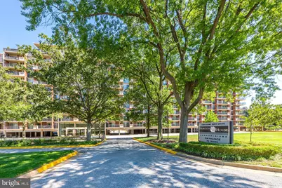 1300 Army Navy Drive #819, Arlington, VA 22202 - Photo 23