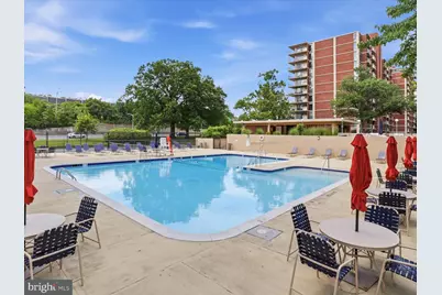 1300 Army Navy Drive #819, Arlington, VA 22202 - Photo 33