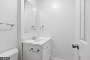 656 15th St S, Arlington, VA 22202 - Photo 15