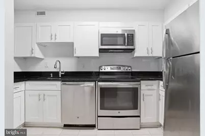 2100 Lee Highway #219, Arlington, VA 22201 - Photo 9