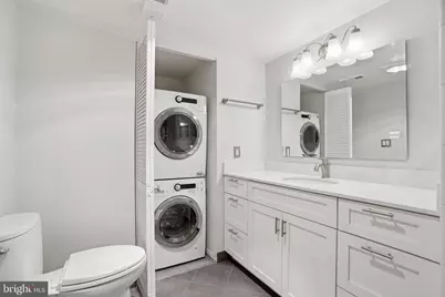 2100 Lee Highway #219, Arlington, VA 22201 - Photo 15