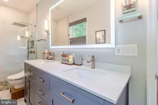 942 N McKinley Rd, Arlington, VA 22205 - Photo 29