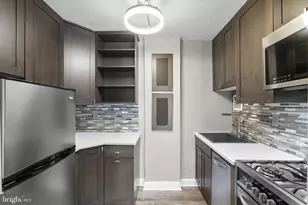 1021 Arlington Blvd, Arlington, VA 22209 - Photo 11