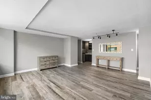 1021 Arlington Blvd, Arlington, VA 22209 - Photo 7