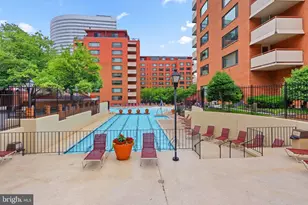 1021 Arlington Blvd, Arlington, VA 22209 - Photo 31