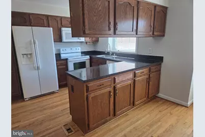 1206 Vernon Street N, Arlington, VA 22201 - Photo 5