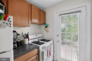 102 N George Mason Dr, Arlington, VA 22203 - Photo 13