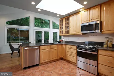 3615 38th Street N, Arlington, VA 22207 - Photo 17